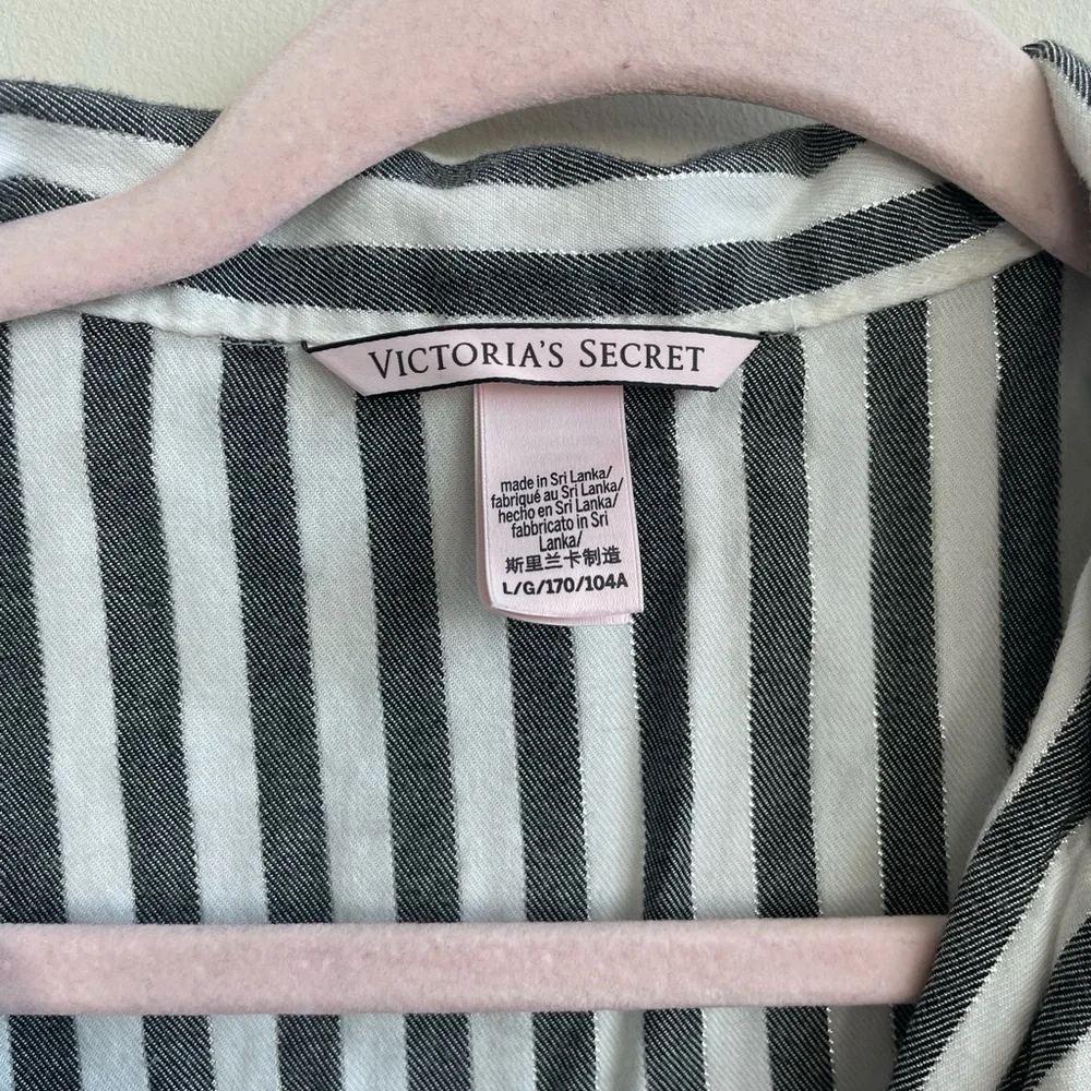 Victoria's Secret Gray White Silver Metallic Striped Pajama Set - Picture 5 of 16